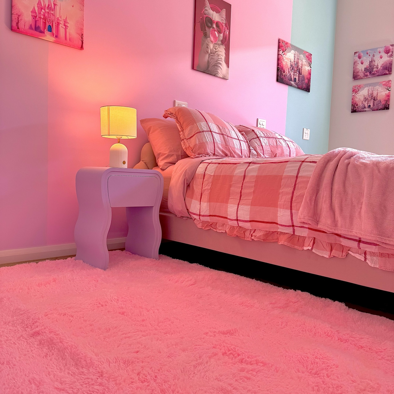 Pretty in Pink SIL House